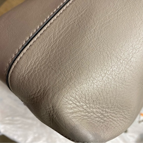 Tory Burch light gray taupe leather tan tote bag - Picture 16 of 16